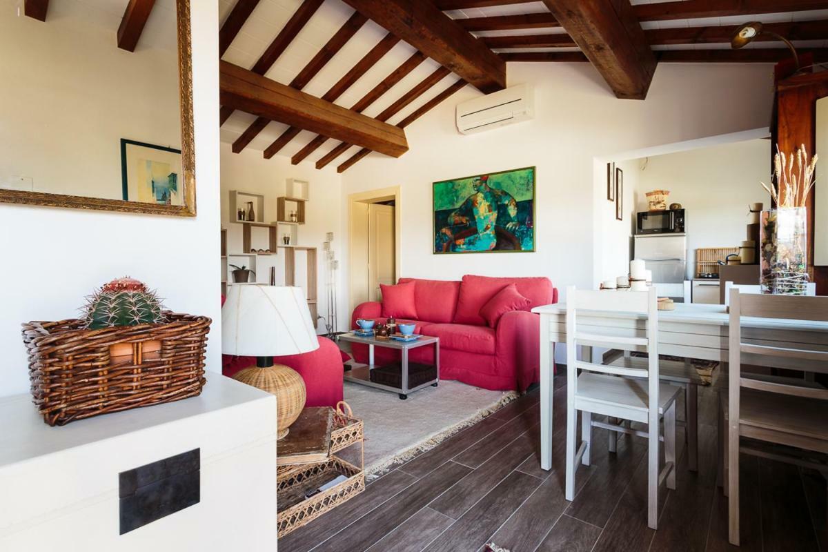 Il Montelletto Bed & Breakfast ซานตาลูเช ภายนอก รูปภาพ